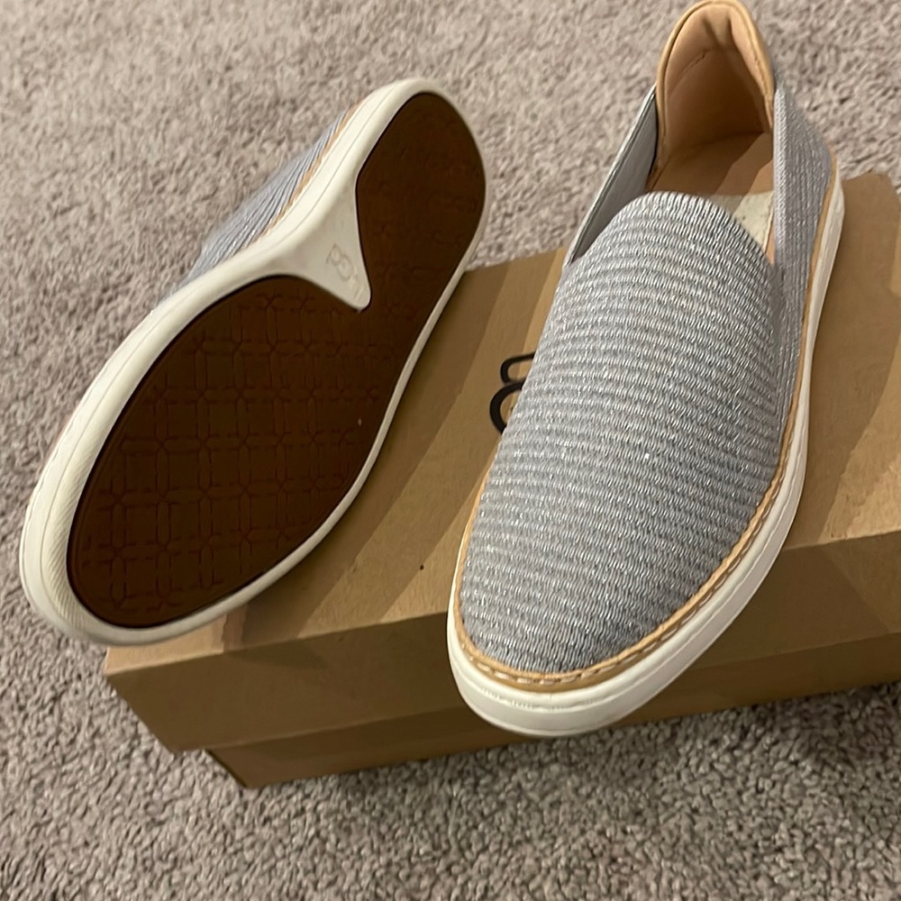 UGG